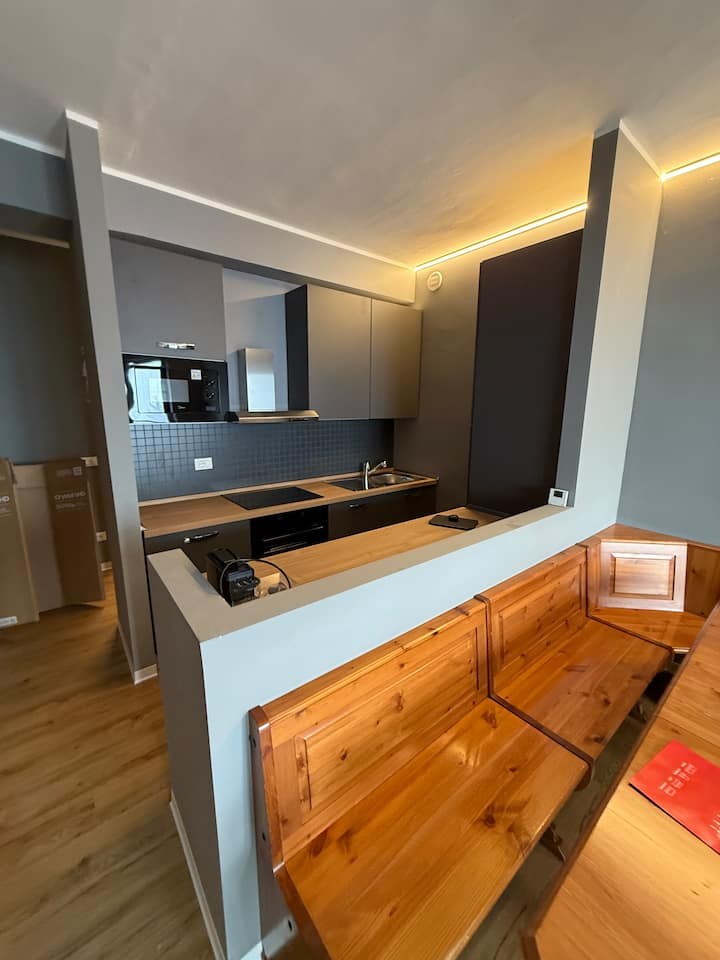 Cucina con zona pranzo